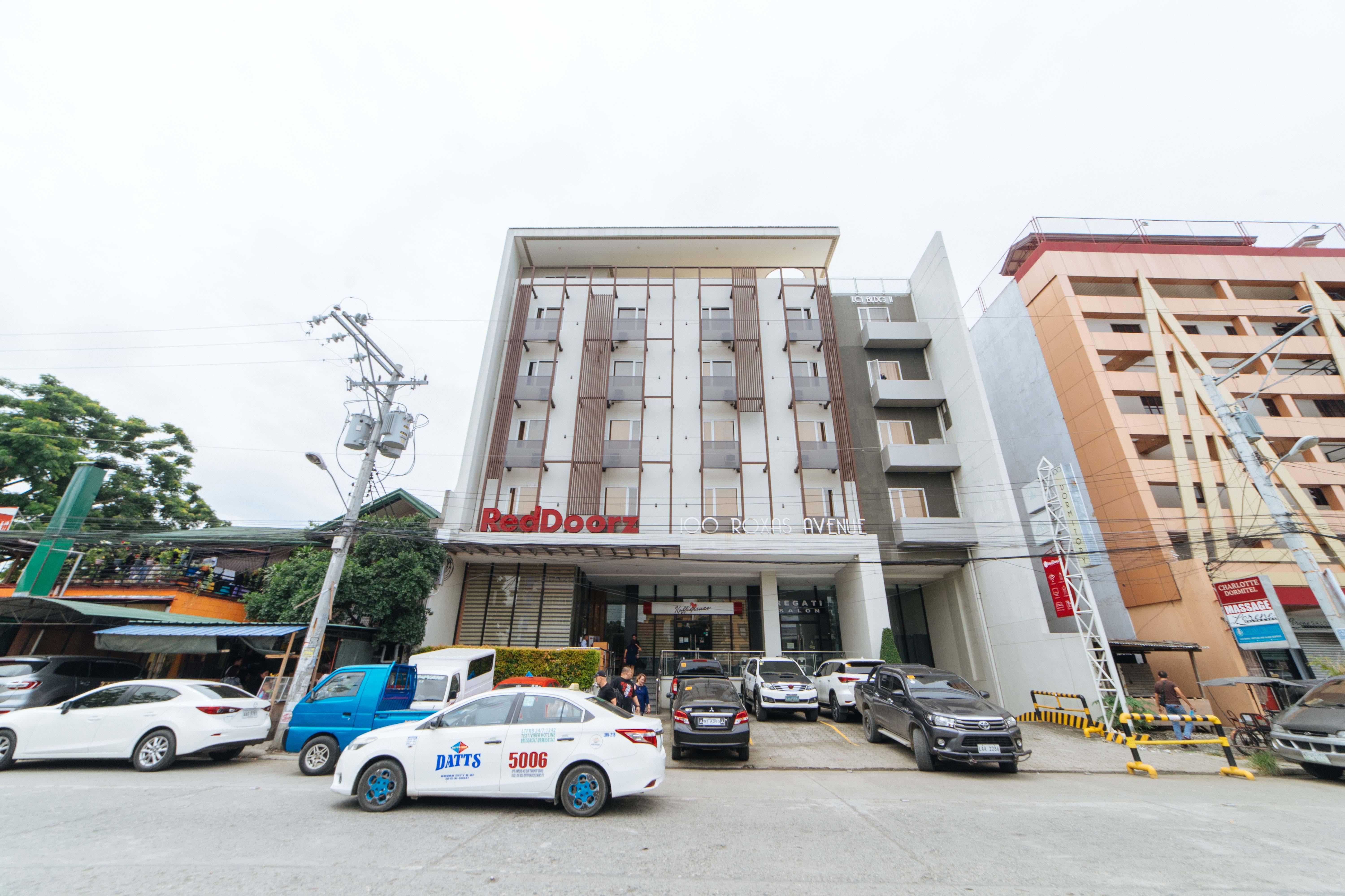 Reddoorz Plus @ Roxas Street Davao City Kültér fotó